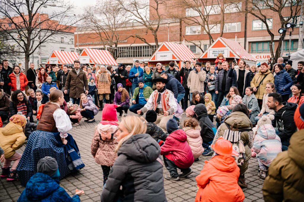 Bratislavské fašiangy 2023 - hry pre deti. Foto Lucia Benediková