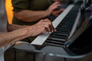 Zážitkovo – vzdelávací workshop pre nevidiacich: Dotkni sa hudby, klavír