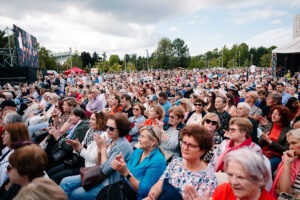 Orchester Slovenská filharmónia hrá na koncerte Finále pri fontáne, Bratislavské kultúrne leto 2025