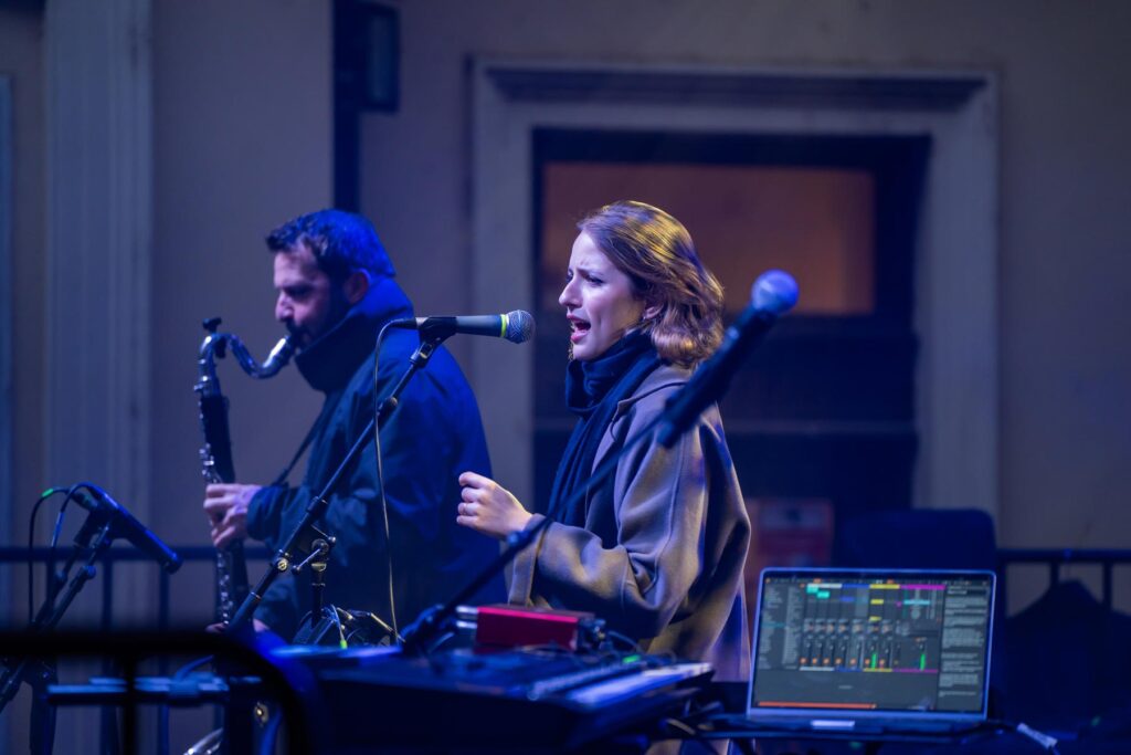 Nina Kohout, speváčka