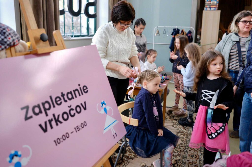 Bratislavské fašiangy 2024 - Zapletanie vrkočov