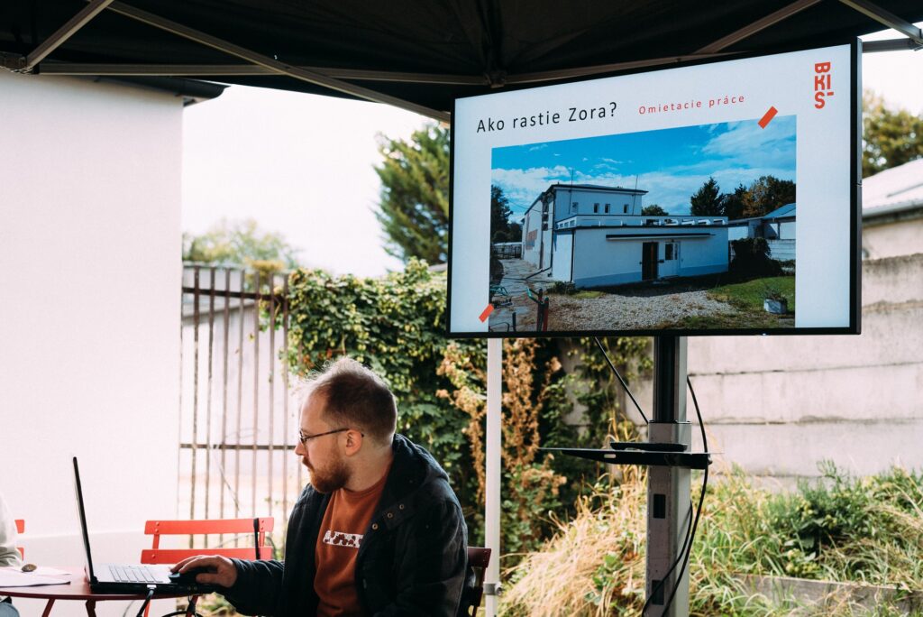 Prezentácia Ako rastie Zora