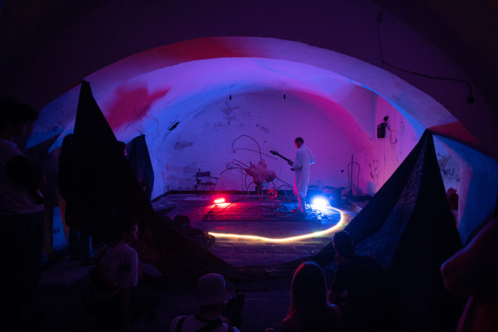 Podujatie na Bielej 6