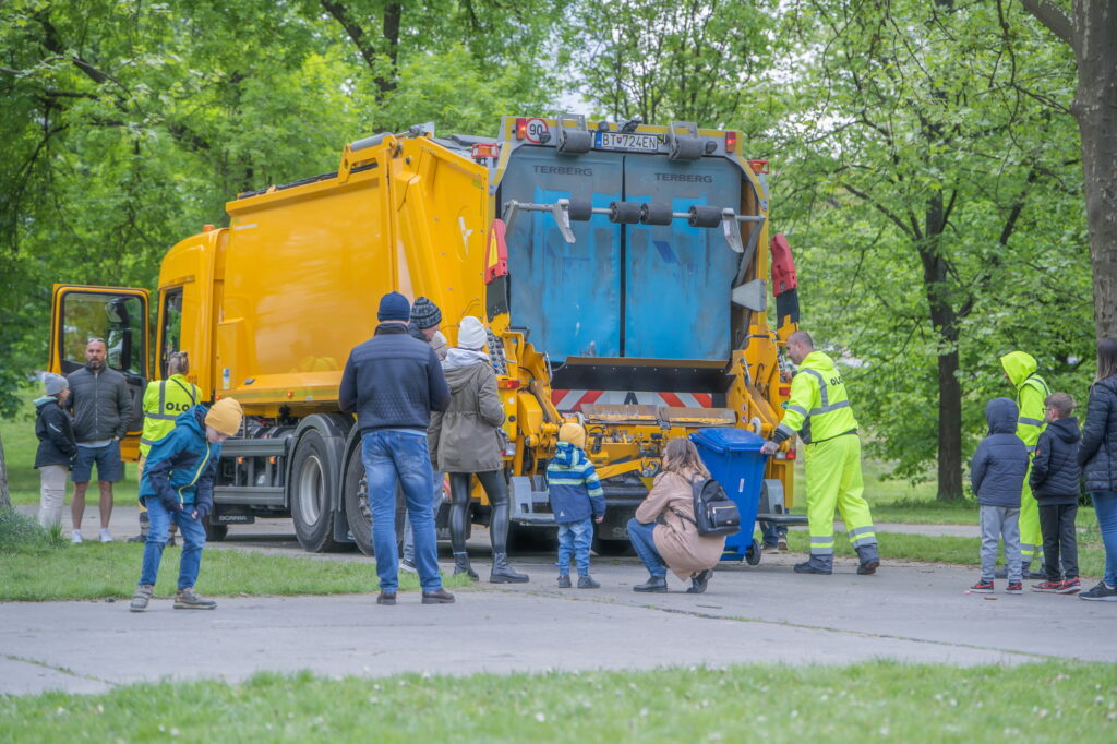 OLO, Smetiarske auto, BMD 2024