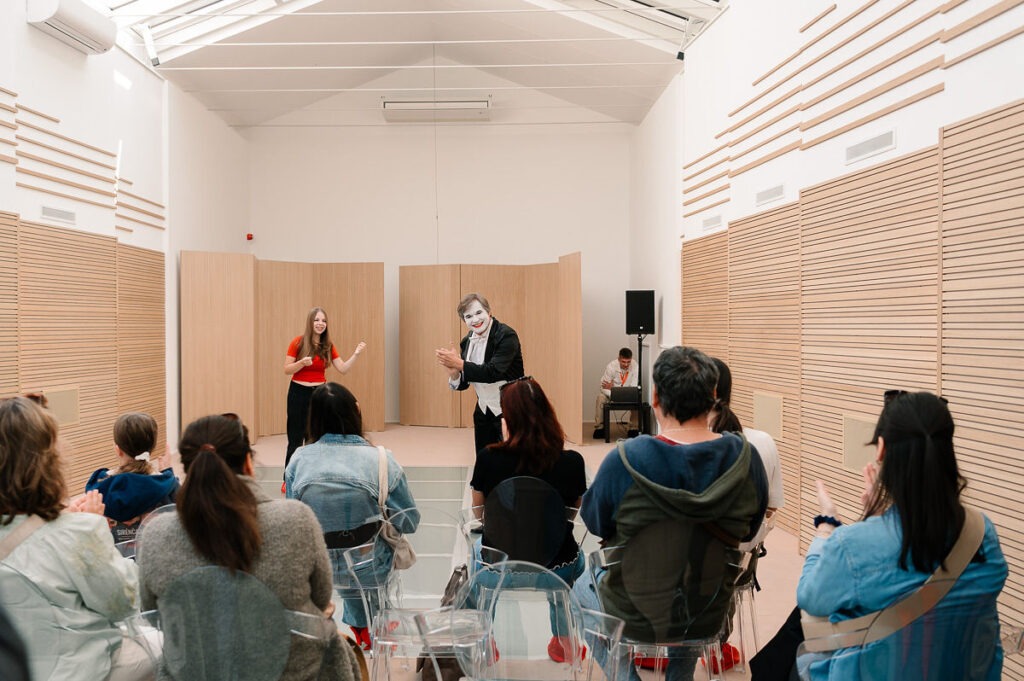 Otvorenie Domu hudby 21. 9. 2024, vystúpenie míma