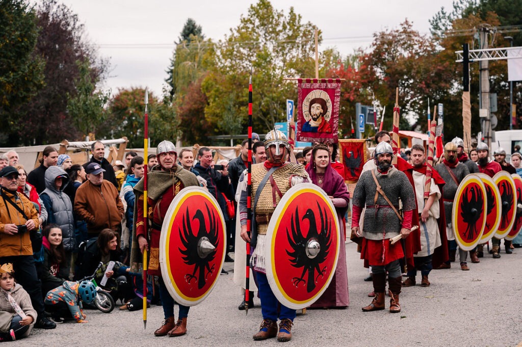 Rímske hry 2025, pochod rimanov