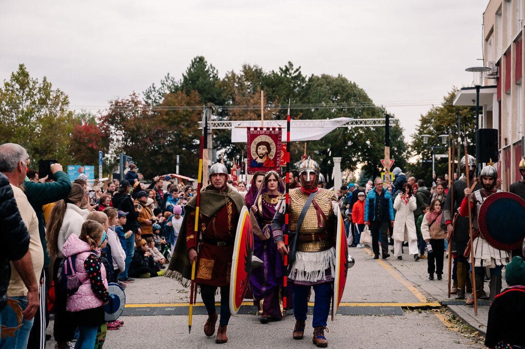 Rímske hry 2025, pochod rimanov