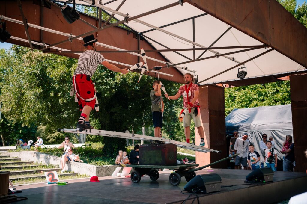 Nedeľná desiata 2024 - Cirkus naopak