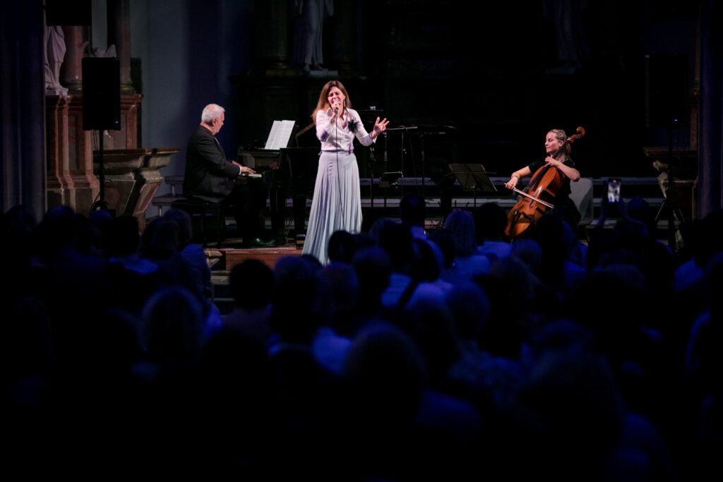 Bujnová, Bodnár, Koneval