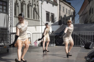 Tanečnice z Féder Teáter vystupujú počas BMD