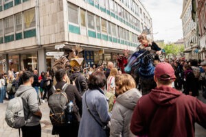 Dračí jazdci obkolesení publikom, BMD 2025