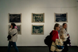 Výstava diel študentov a študentiek Súčasné vnemy sveta na Bielej 6