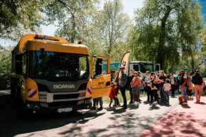 Smetiarske auto OLO - prezentácia pre deti v Sade Janka Kráľa