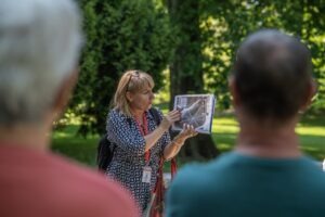 Letná bratislavská univerzita seniorov  - lektorka počas Rande s mestom