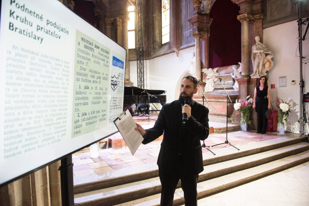 Ján Vyhnánek , lektor kurzu CR BKIS