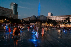 Námestie slobody Fontána Družba