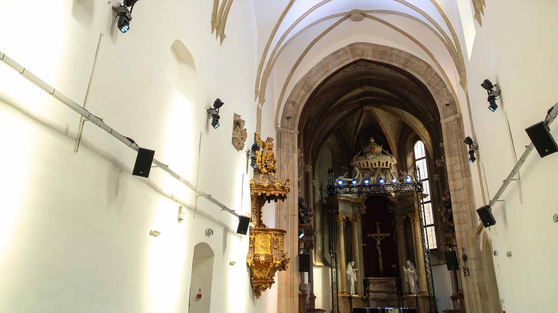 Koncertná sieň Klarisky, interiér