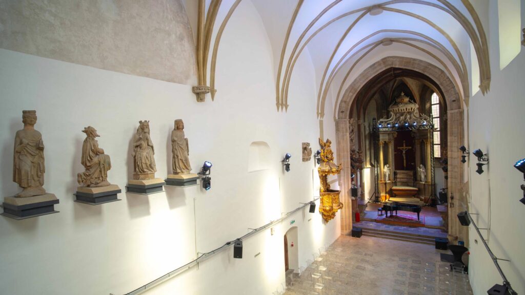 Koncertná sieň Klarisky, interiér