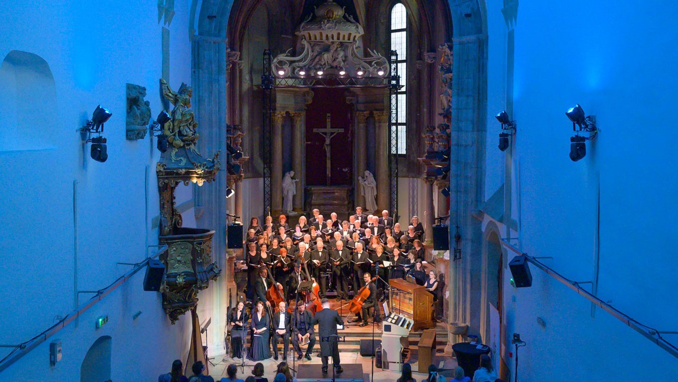 Spevácke zbory Bratislavy vystupujú v Koncertnej sieni Klarisky