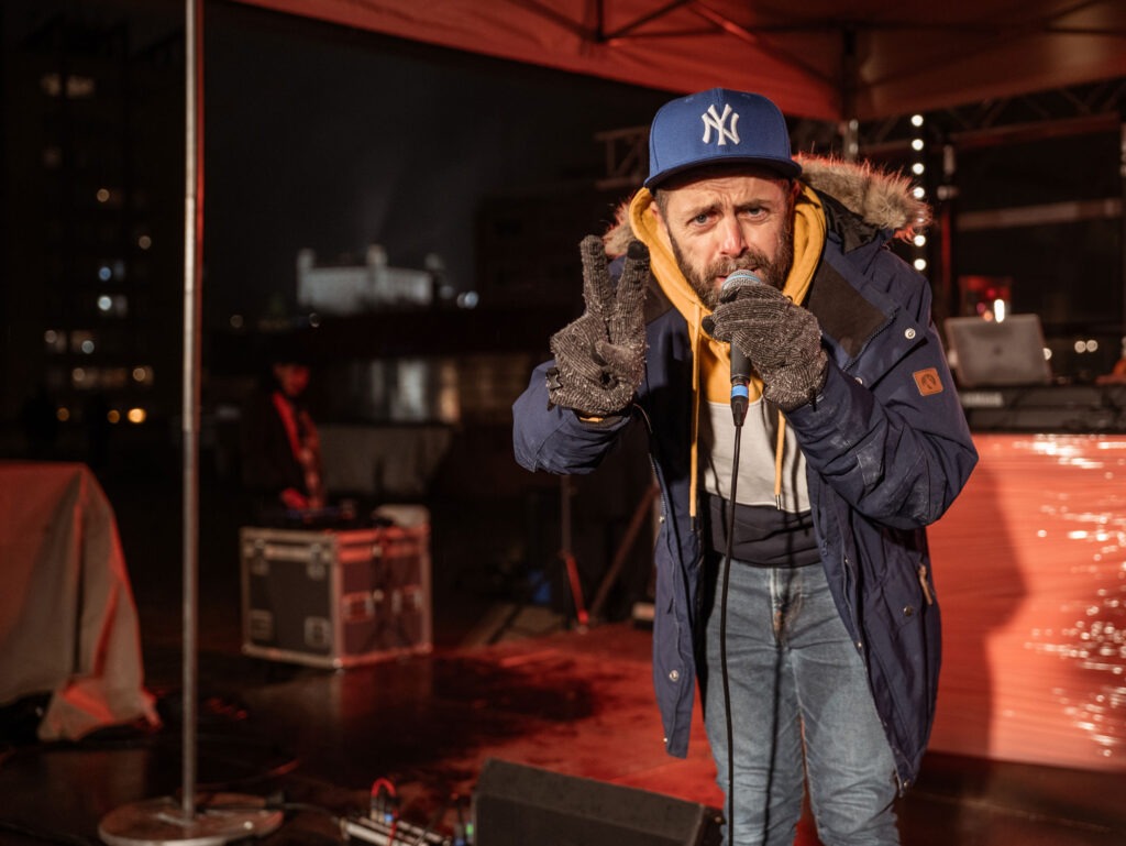 Winter Urban Market 2025, Spevák