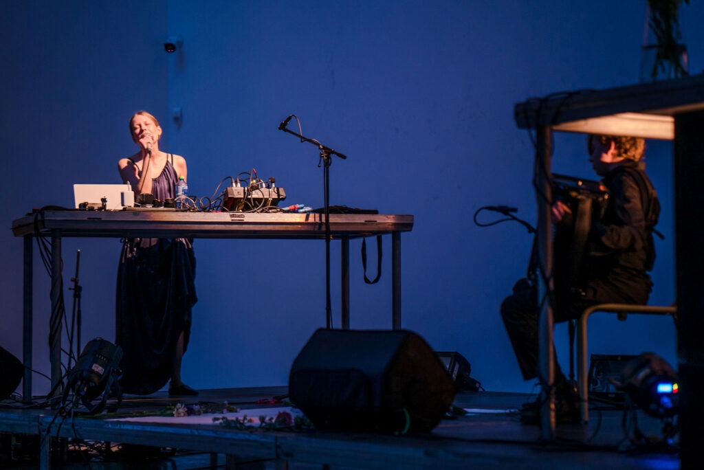 Sensorium 2024, foto z koncertu, na foto je interpretka